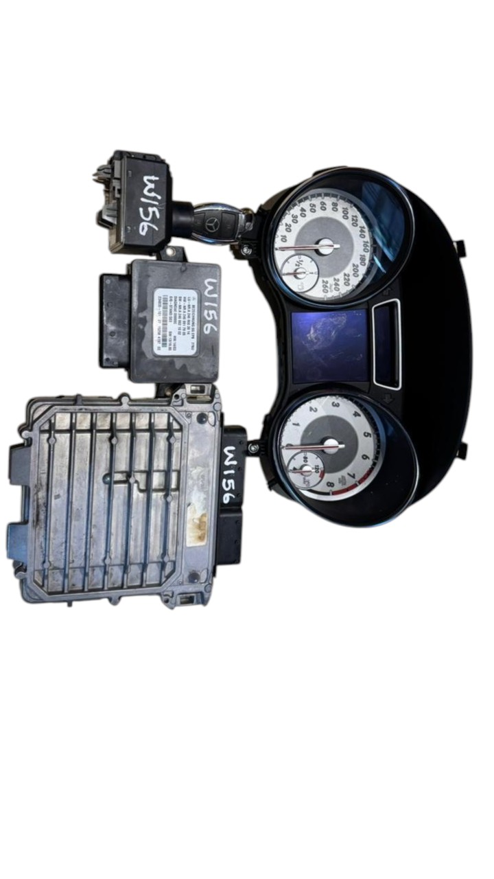 Mercedes Benz W156 GLA250 2.0 Lockset