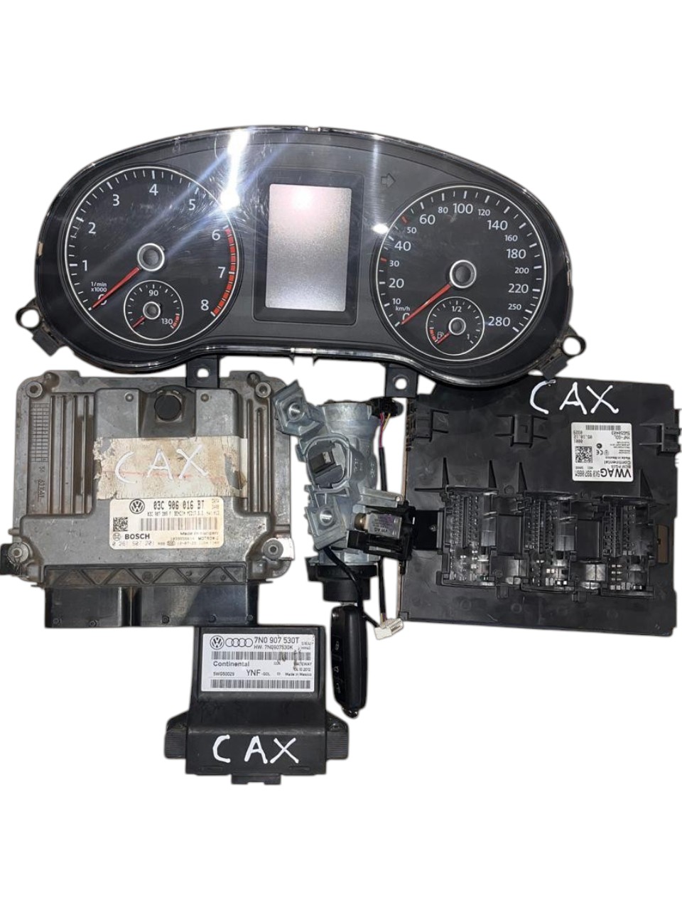 VW JETTA 6 1.4 CAX LOCKSET WITH SUNROOF