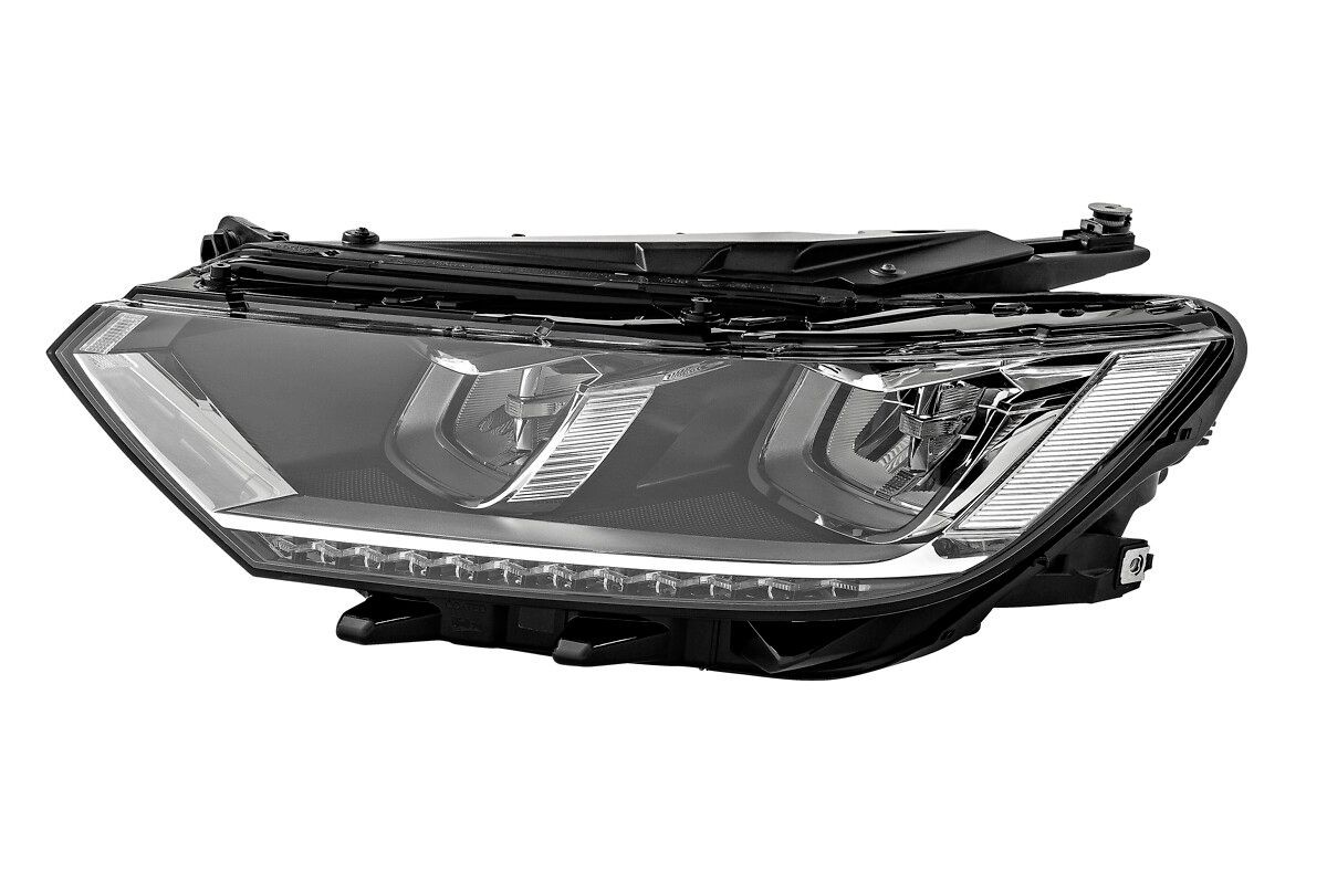 VW Passat B8 Headlight