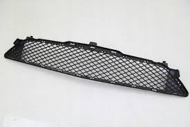 Mercedes Benz W246 Front Bumper Lower Grill Centre